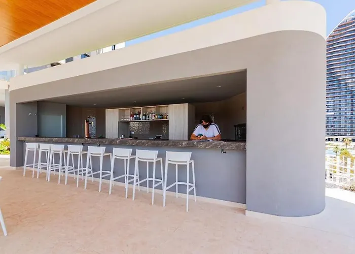 Apartment Sunset Cliffs Bright Oasis *