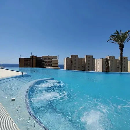 Sunset Cliffs Bright Oasis * בנידורם