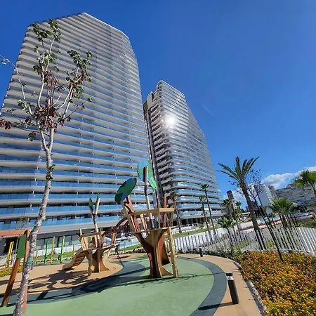 Sunset Cliffs Bright Oasis בנידורם