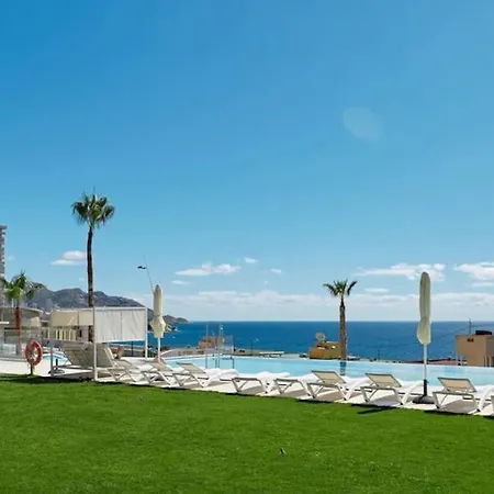 Sunset Cliffs Bright Oasis * 베니돔